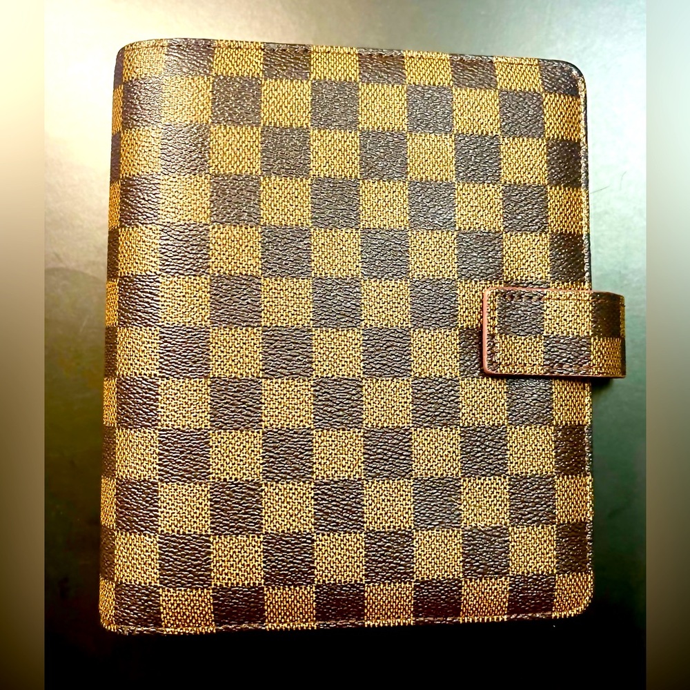 Tonya Plans Compact Checkered Binder